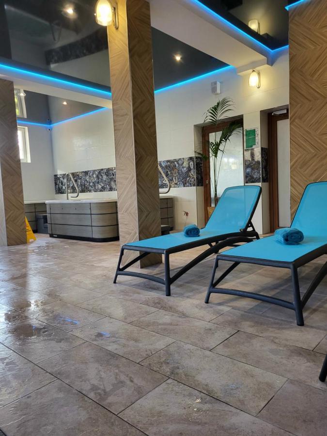 شقة Dom Jastrzebia Z Basenem I Jacuzzi Jastrzębia Góra المظهر الخارجي الصورة